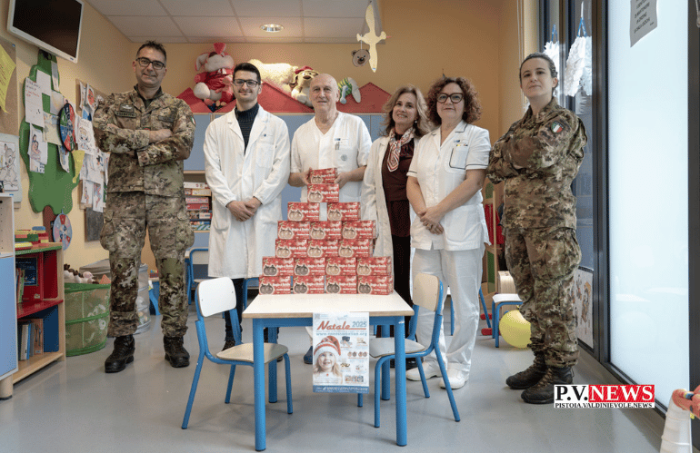 Natale solidale del Reggimento Nembo negli ospedali