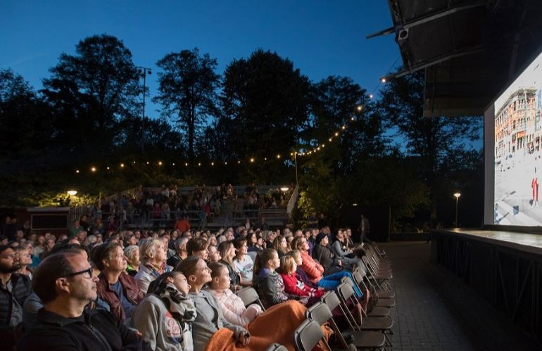 programma cinema sotto le stelle gratuito