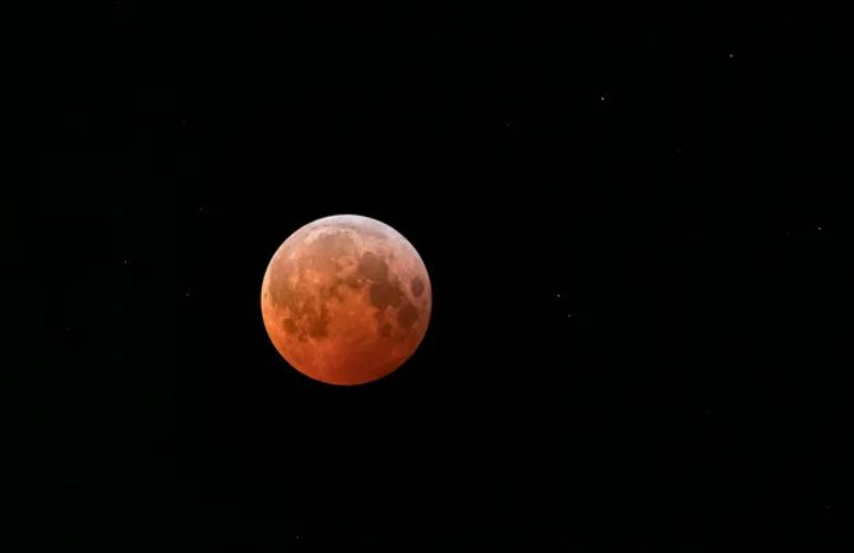  Pistoia: Eclissi Totale di Luna e visita della Villa Papiano