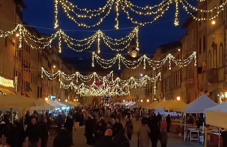 Pescia piazza Mazzini