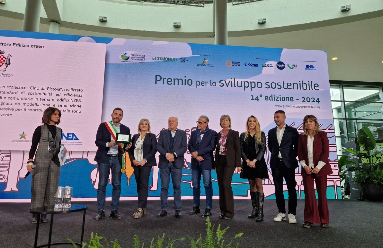 Premiata la nuova scuola green Cino da Pistoia